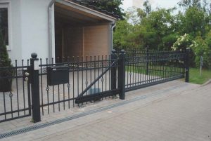 Brama przesuwna - oszczędza miejsce na posesji Brama przesuwna - oszczędza miejsce na posesji